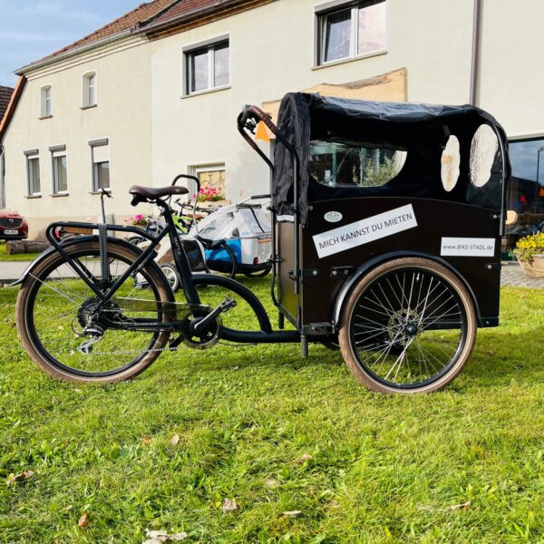 Bike Stadl E-Cargo Lastenrad mit Regencover Fahrradvermietung Lausitzer Seenland Senftenberger See Bike Stadl E-Cargo Lastenrad mit Regencover Fahrradvermietung Lausitzer Seenland Senftenberger See