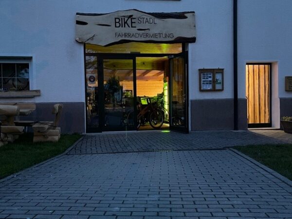 Bike Stadl Fahrradvermietung Lausitzer Seenland Senftenberger See Abends Bike Stadl Fahrradvermietung Lausitzer Seenland Senftenberger See Abends