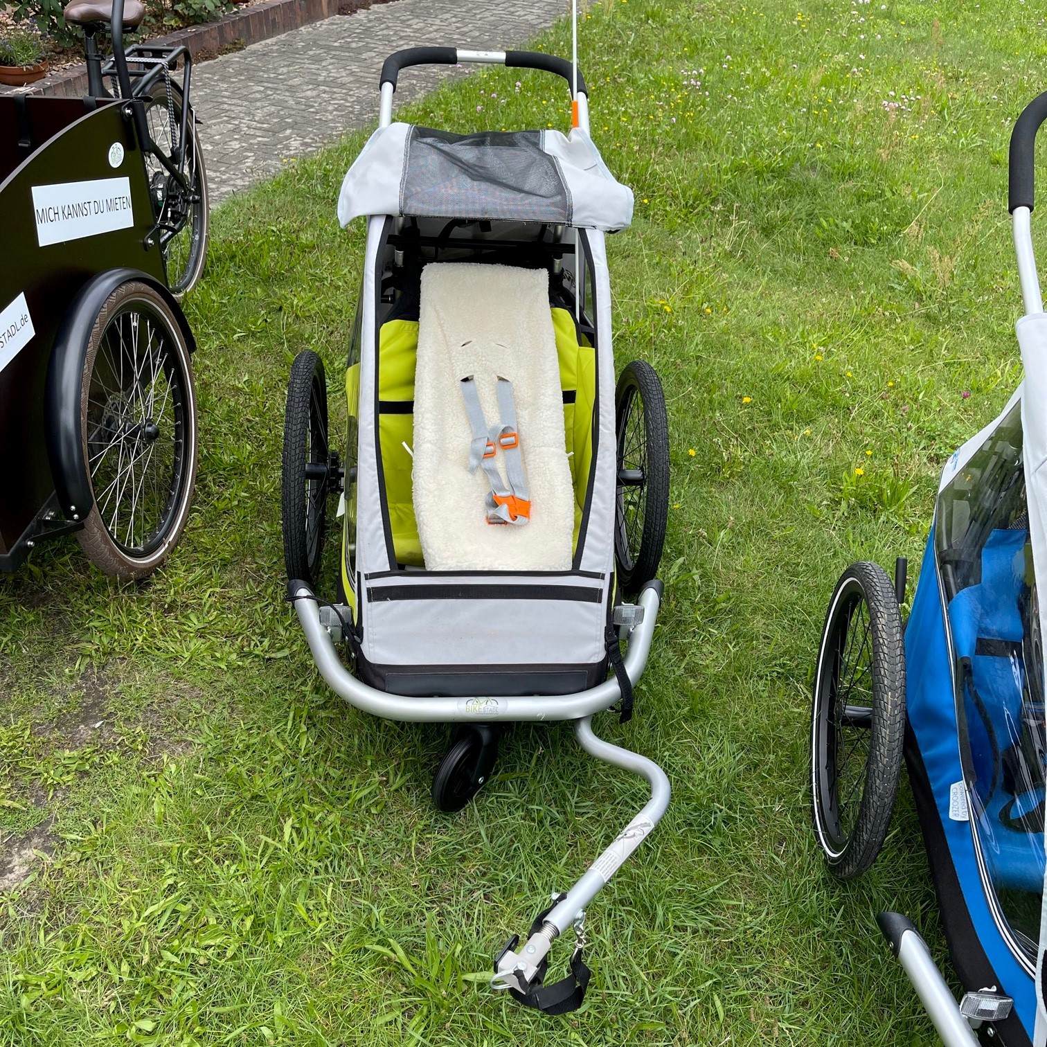 Bike Stadl Fahrradvermietung Weber Babyschale Kinderanhänger Lausitzer Seenland Senftenberg See Großkoschen