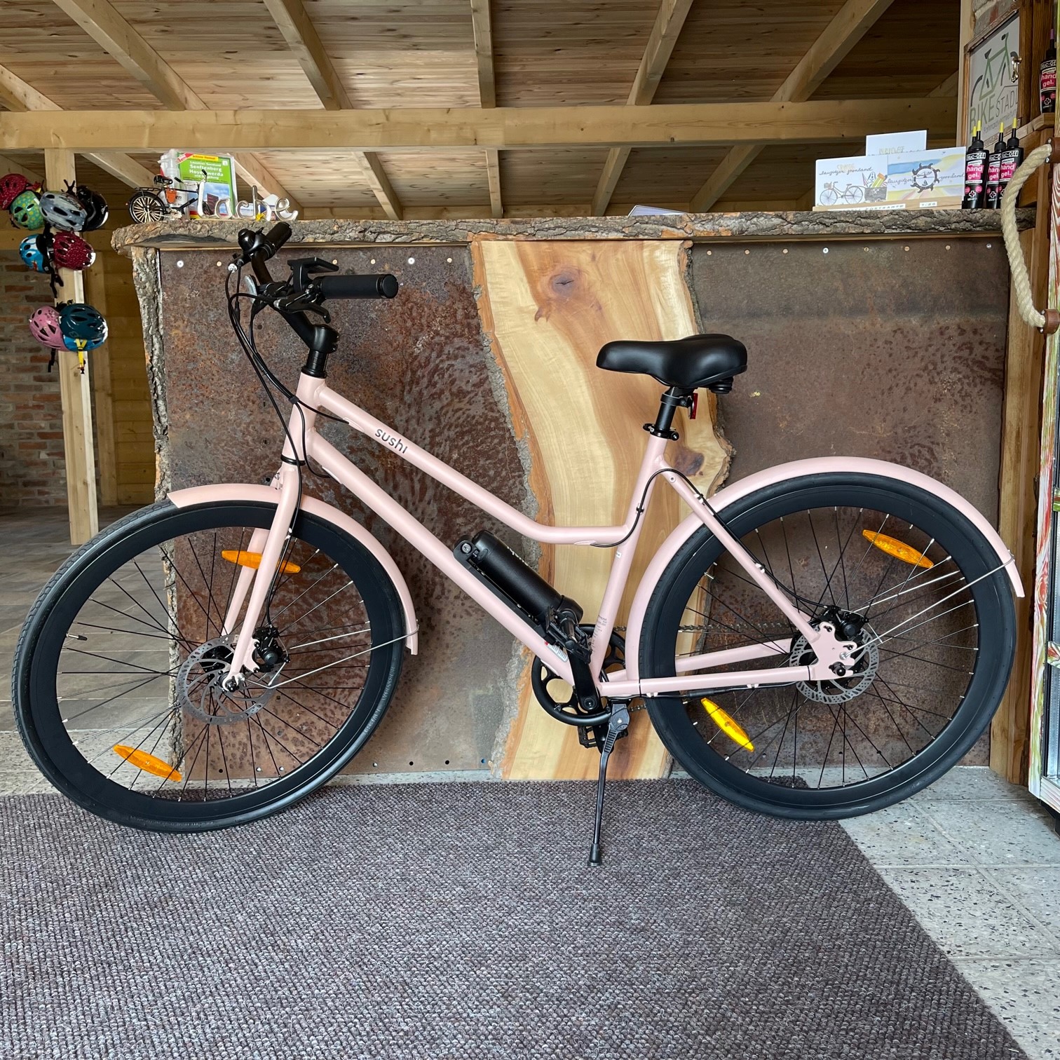 Bike Stadl Fahrradvermietung E-Bike SUSHI CALIFORNIA Senftenberger See Lausitzer Seenland Großkoschen Dorfplatz